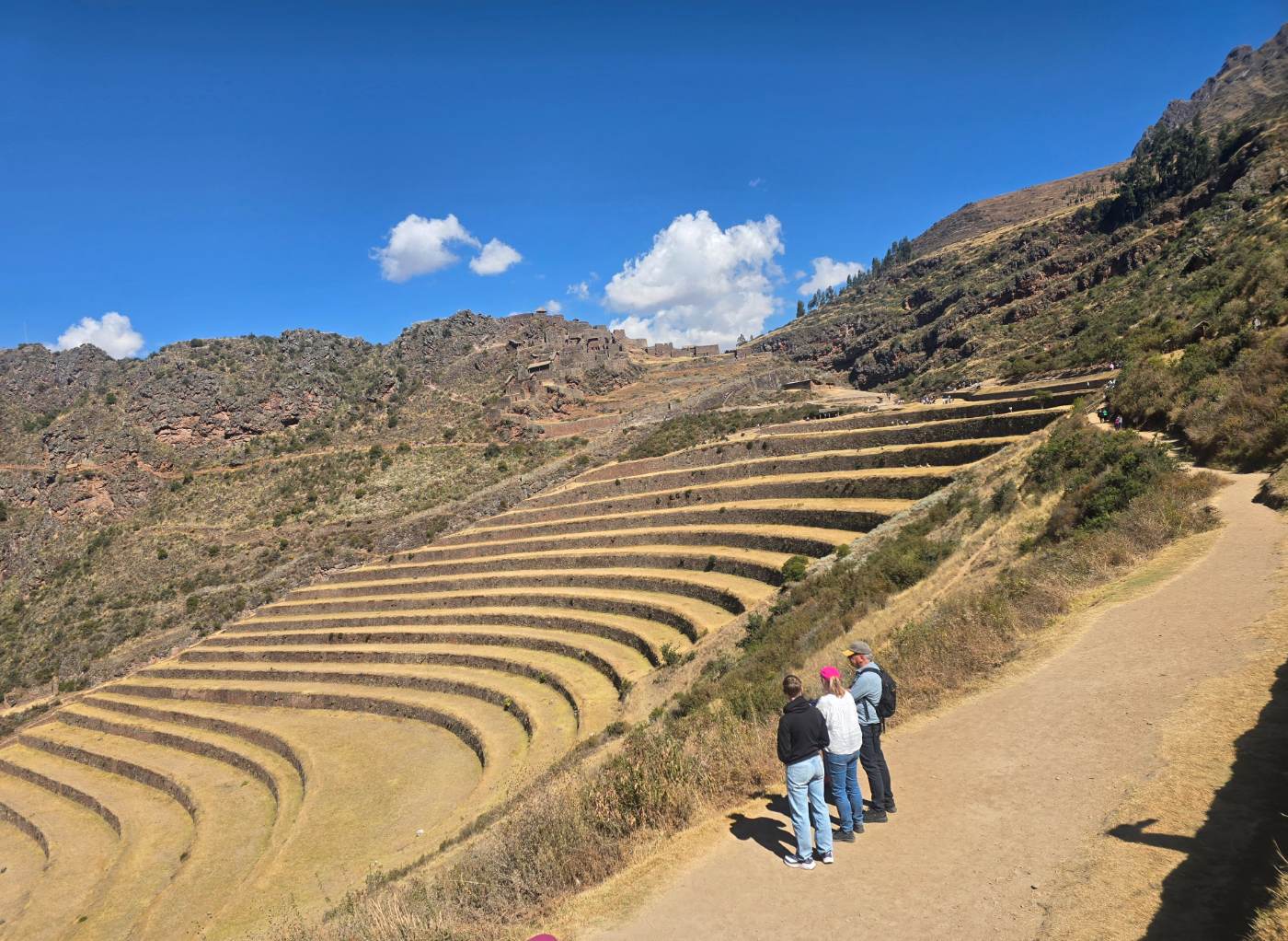 The trail down toward Ollantaytambo