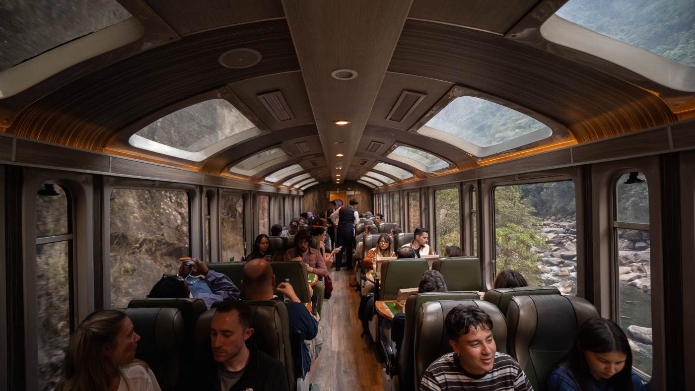 Train through the valley to Aguas Calientes