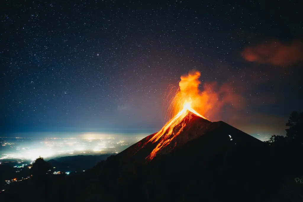 night volcano lava